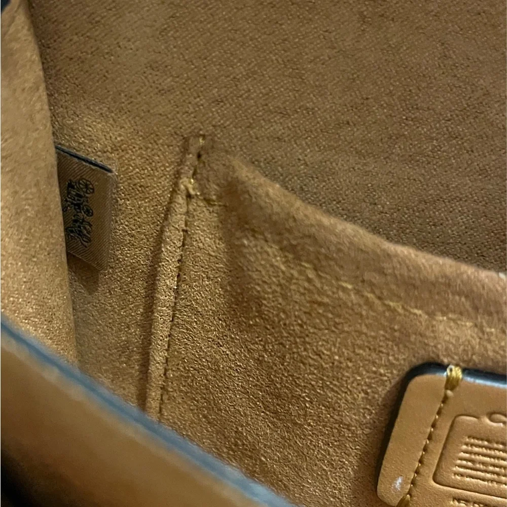 Coach Mini Klare Crossbody Leather Purse C9949 | Black — Excellent Condition! - Picture 8 of 13